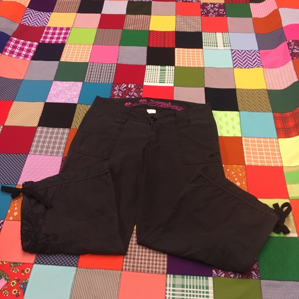 O'Neil black capri pants with drawstring hem